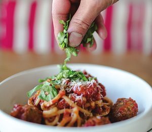 美味しそうなSpaghetti & Meatballの写真