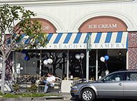 Manhattan Beach Creameryの外観