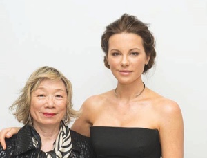 ケイト・ベッキンセイルと成田陽子さん