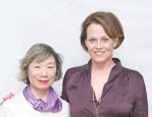 シガニー・ウィーバーと成田陽子さん