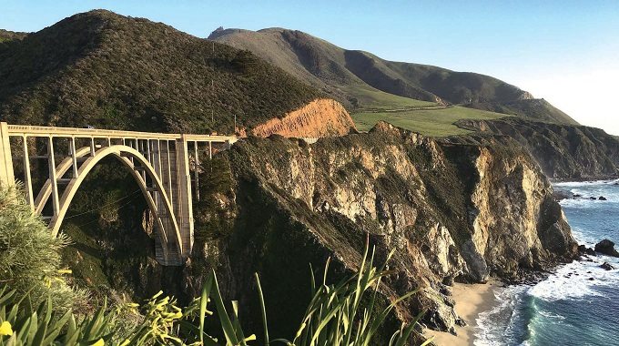 ビッグサーのBixby Creek Bridge