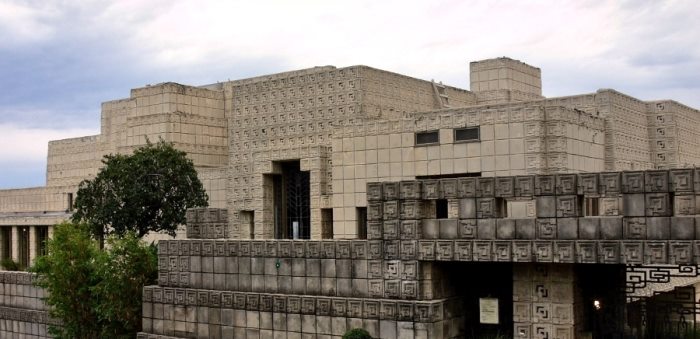 Ennis House / エニス・ハウス（建築家：Frank Lloyd Wright）