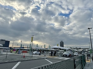 ロサンゼルス国際空港「LAX-it」