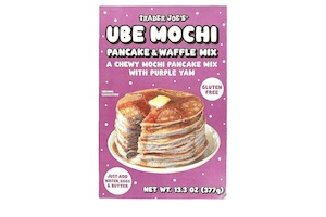 Trader Joe's「Ube Mochi Pancake & Waffle Mix」