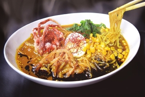 ソフトシェルクラブ・カレーラーメン(カレーハウス)