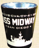 USS Midway Museumのマグネットとショットグラス